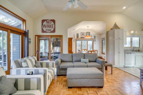 Southern Shores Family Retreat Mins to Beach!